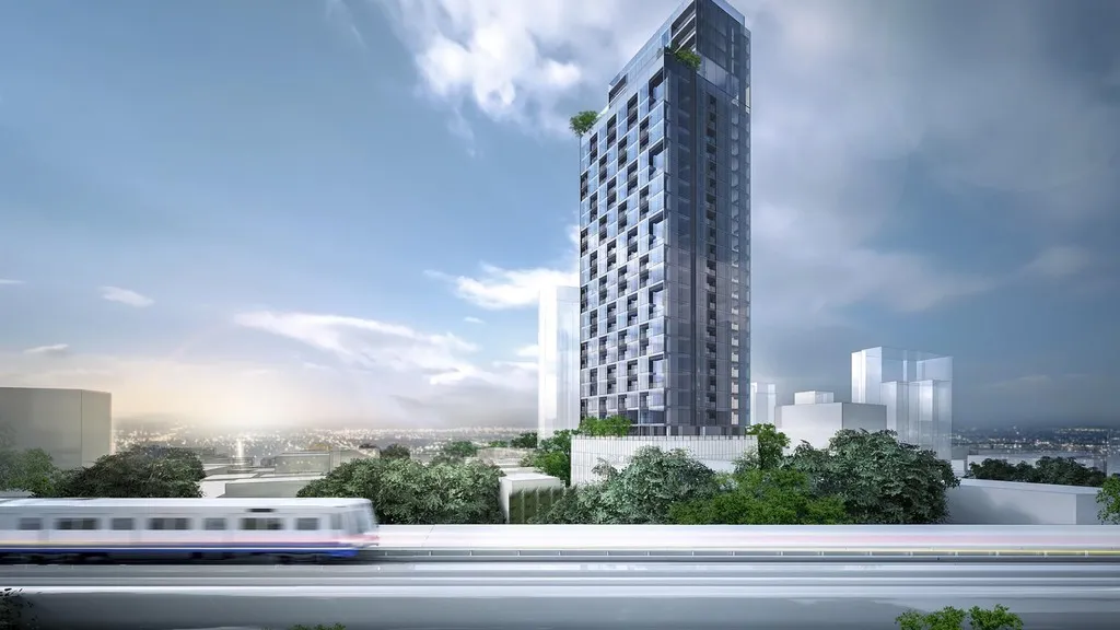 THE STRAND
THONGLOR